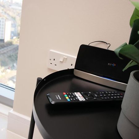 The Skyline - Luxury City Centre Flat With Designated Parking Cardiff Exterior foto