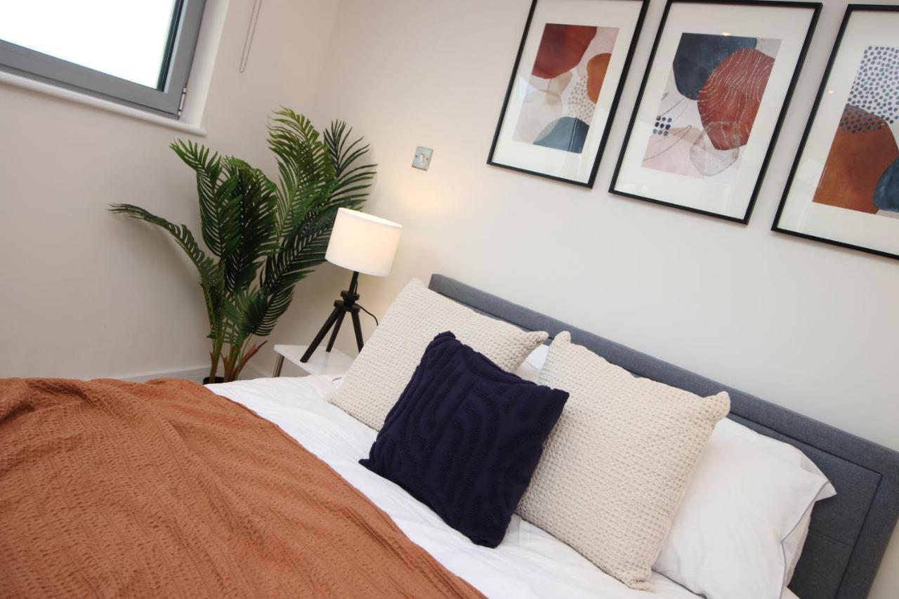 The Skyline - Luxury City Centre Flat With Designated Parking Cardiff Exterior foto
