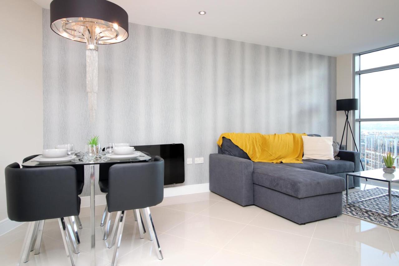 The Skyline - Luxury City Centre Flat With Designated Parking Cardiff Exterior foto