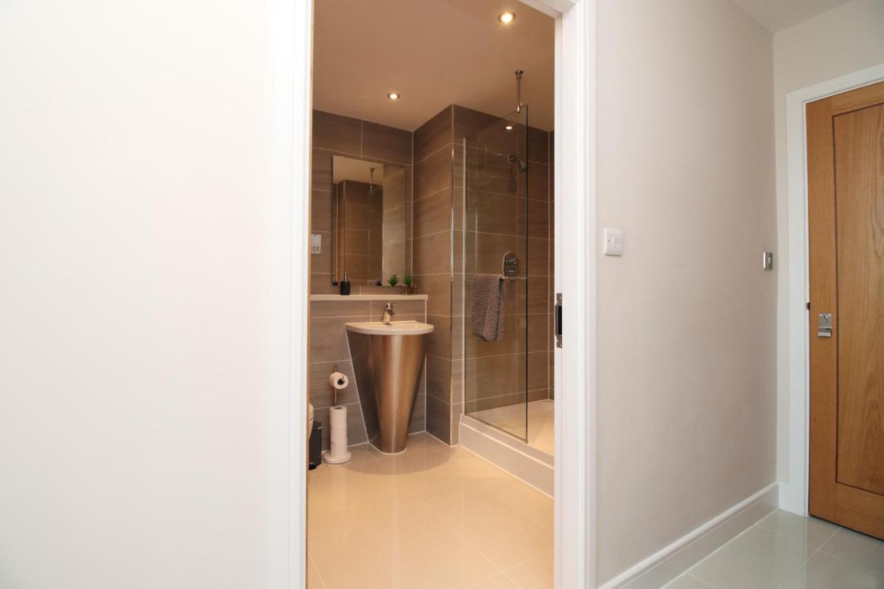 The Skyline - Luxury City Centre Flat With Designated Parking Cardiff Exterior foto